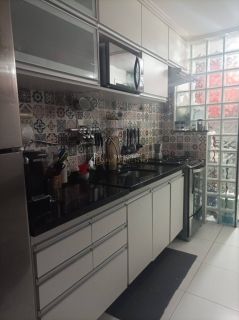 Apartamento 3/4 e 1 suíte Paralela