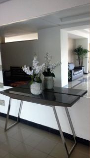 Apartamento à venda com 1 quarto e sala tem 48m2 na Av. Magalhães Neto em Pituba - Salvador - BA