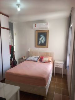 Apartamento a venda com 2quartos sendo 1 suíte com dependência tem 109m2  em Armação - Salvador - BA