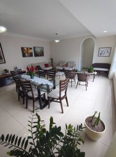 Apartamento a venda com 4quartos sendo 1 suíte, tem 165m2, nascente total em Pituba - Salvador - BA