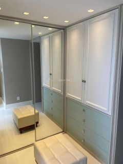 Apartamento a venda com 3 quartos sendo 1 suíte, tem 159m2, nascente, no Itaigara - Salvador - BA