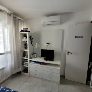 Apartamento à venda com 3 quartos sendo 1suite, tem 178m2 com dependência  em Pituba - Salvador - BA