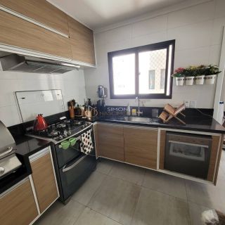 Apartamento à venda com 3 quartos sendo 1suite, tem 178m2 com dependência  em Pituba - Salvador - BA