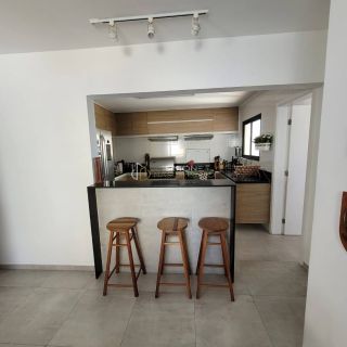 Apartamento à venda com 3 quartos sendo 1suite, tem 178m2 com dependência  em Pituba - Salvador - BA