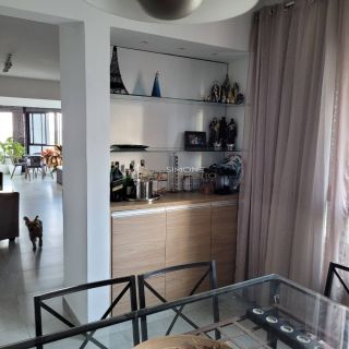 Apartamento à venda com 3 quartos sendo 1suite, tem 178m2 com dependência  em Pituba - Salvador - BA