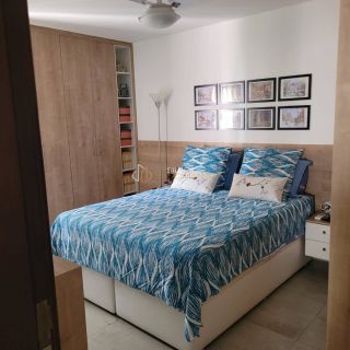 Apartamento à venda com 3 quartos sendo 1suite, tem 178m2 com dependência  em Pituba - Salvador - BA