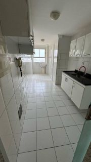 Apartamento a venda com 3 quartos sendo 1 suíte, tem 74m2, varanda, 1 vaga em Imbuí - Salvador - BA