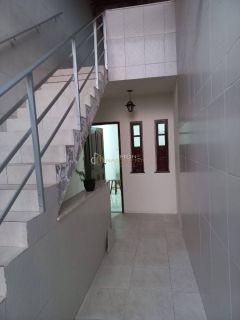 Casa a venda com 3 quartos sendo 1 suíte na Estrada da Muriçoca no Vale dos Lagos - Salvador-Ba