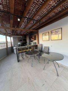 Casa Cond. Fechado à venda com 3Suites tem 169m2 com varanda em Buraquinho - Lauro de Freitas - BA