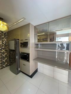 Casa Cond. Fechado à venda com 3Suites tem 169m2 com varanda em Buraquinho - Lauro de Freitas - BA