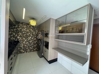 Casa Cond. Fechado à venda com 3Suites tem 169m2 com varanda em Buraquinho - Lauro de Freitas - BA