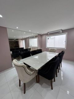 Casa Cond. Fechado à venda com 3Suites tem 169m2 com varanda em Buraquinho - Lauro de Freitas - BA