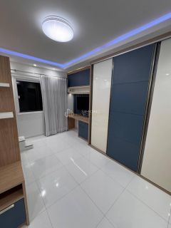Casa Cond. Fechado à venda com 3Suites tem 169m2 com varanda em Buraquinho - Lauro de Freitas - BA