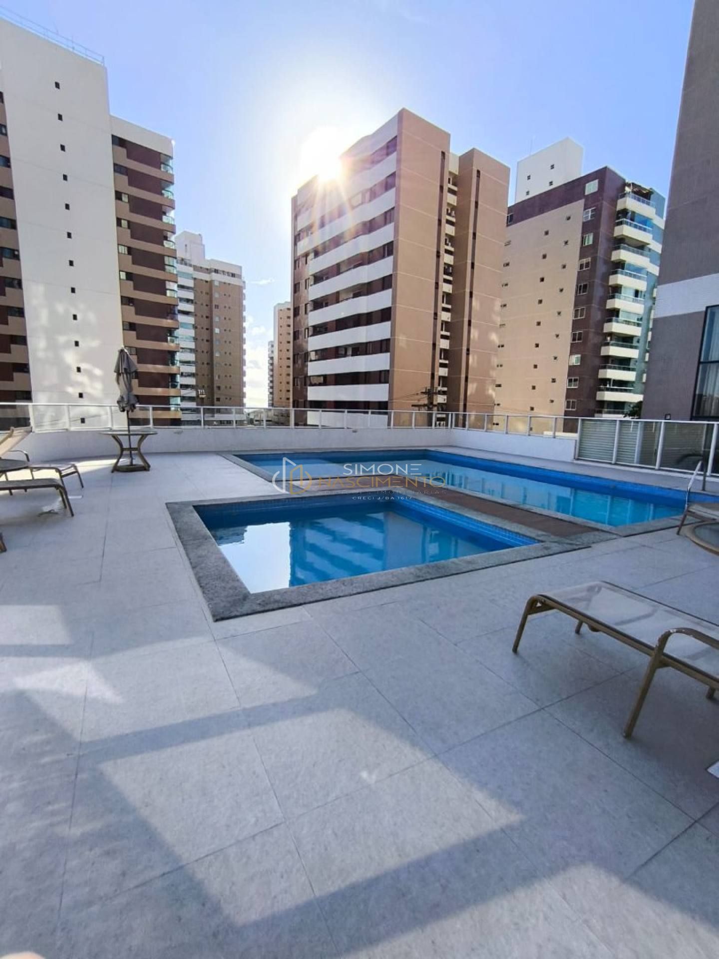 Apartamento 2/4 e 1 suíte Armação