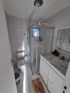Apartamento 2 /4 e 1 suíte Armação
