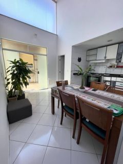 Casa de Condomínio 4/4 e 2 suítes Piatã