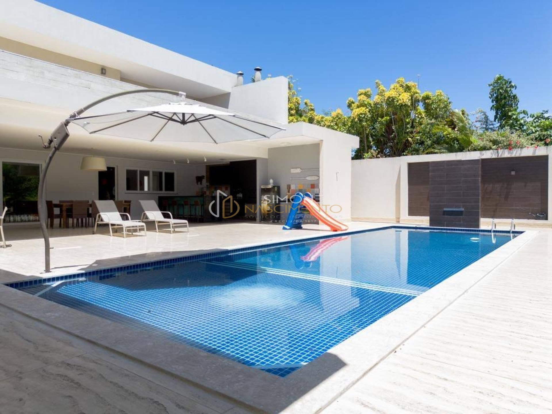 Casa de Condomínio 4 suítes Vilas do Atlântico