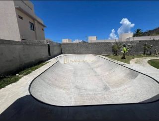 Casa em Condomínio à venda com 4 suítes, tem 195m2 de área total em Abrantes-Lauro de Freitas - Ba