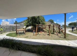 Casa em Condomínio à venda com 4 suítes, tem 195m2 de área total em Abrantes-Lauro de Freitas - Ba