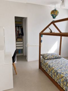 Casa  Condomínio 3 suítes  Alphaville I Abrantes