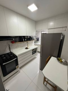 Apartamento 3/4 Reformado em Vila Laura - 78m² - 1 Suíte - 1 Vaga -