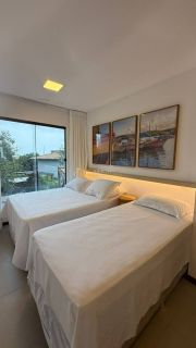 Casa à Venda na Praia do Forte com 3 Suítes e Piscina Privativa.