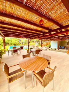 Casa à Venda na Praia do Forte com 3 Suítes e Piscina Privativa.