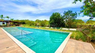 Casa à Venda na Praia do Forte com 3 Suítes e Piscina Privativa.