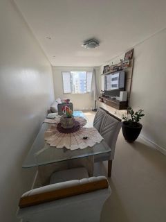 Apartamento 2/4 e 1 suíte Imbuí