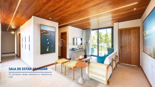 Casa de Condomínio Para Vender pé na areia na Praia do Forte. Com 800m² de área útil e 8 suítes.