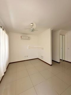 Casa Solta 4/4 e 1 suíte  Ipitanga