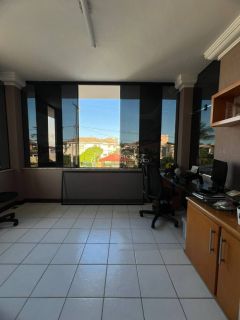 Casa de Condomínio Para Alugar 3/4 e  1 suítes  Buraquinho