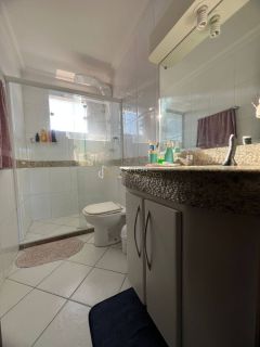 Casa de Condomínio Para Alugar 3/4 e  1 suítes  Buraquinho