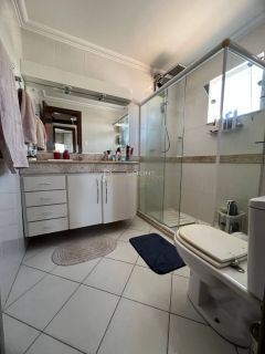 Casa de Condomínio Para Alugar 3/4 e  1 suítes  Buraquinho