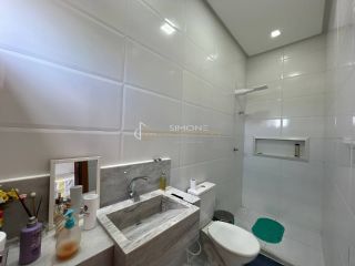 Casa de Condomínio  4 /4 e 2 suítes Abrantes