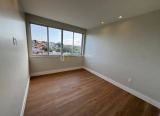 Apartamento Para Vender com 3 quartos 1 suítes no bairro Ondina em Salvador