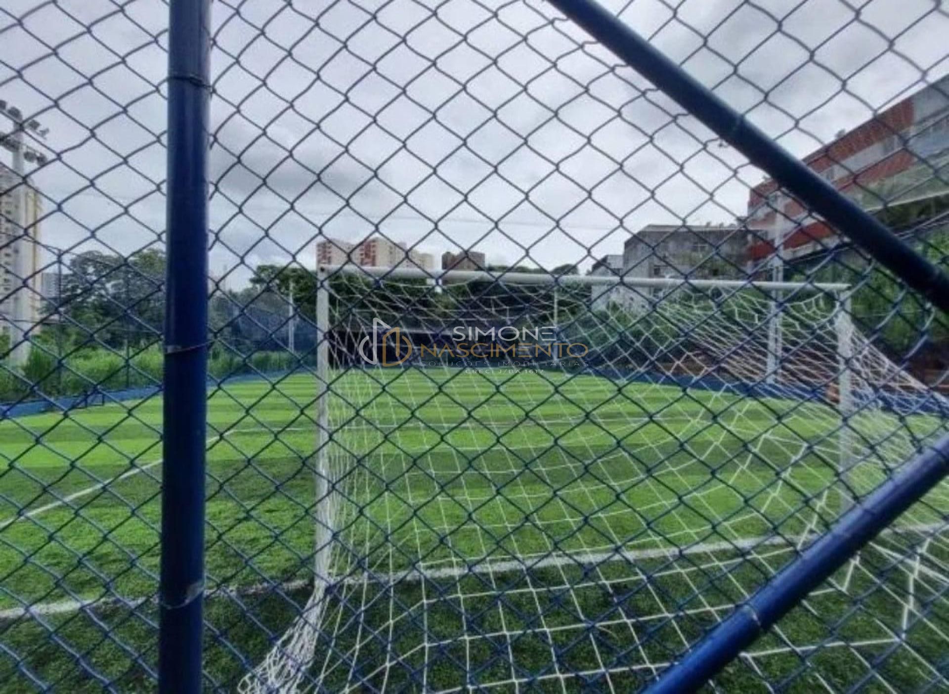 Apartamento 2 Quartos Reformado – Nascente, Ventilado, Pronto para Morar