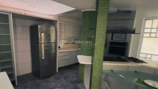 Casa de Condomínio 4/4 e 2 suítes  Jaguaribe