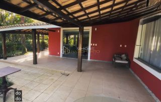 Casa de Condomínio 4/4 e 2 suítes  Jaguaribe