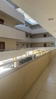 Apartamento 2/4 com suíte em excelente localização - Lauro de Freitas