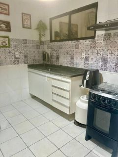 Casa de Condomínio Para Vender com 4 quartos 1 suítes na Praia do Flamengo em Salvador