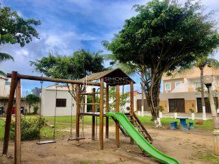 Casa de Condomínio Para Vender com 4 quartos 1 suítes na Praia do Flamengo em Salvador