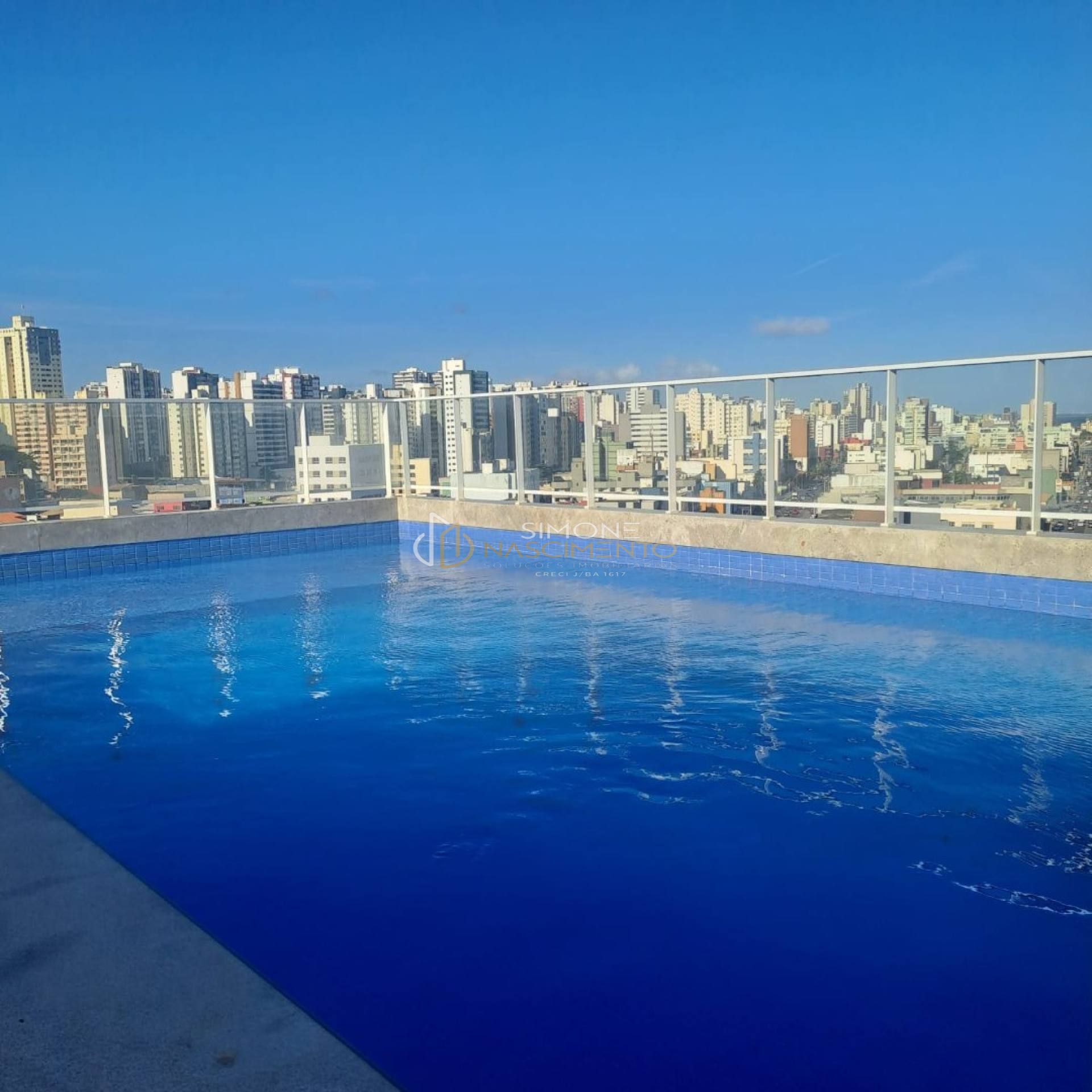 Apartamento 1/4 Mobiliado no Smart Pituba – Andar Alto, Vista Mar