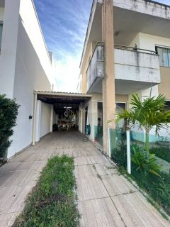Casa  Condomínio 4 /4 e 1 suíte Nova Abrantes