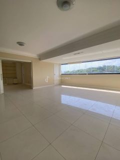 Apartamento  5/4 e 4 suítes Pituba