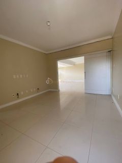 Apartamento  5/4 e 4 suítes Pituba