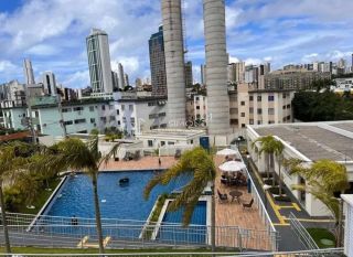 Apartamento 2 /4 e 1 suíte Pernambués