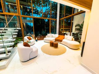 Casa  Condomínio 5 suítes Praia do Forte