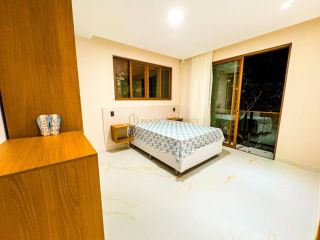 Casa  Condomínio 5 suítes Praia do Forte