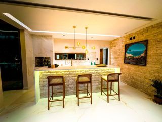 Casa  Condomínio 5 suítes Praia do Forte